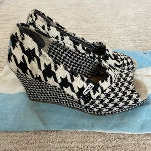 TOMS Houndstooth Wedges (2 for $15)
